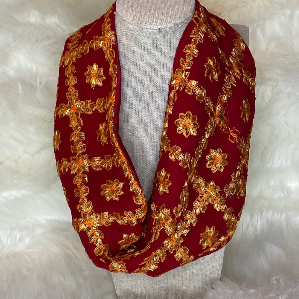 Glam necklace scarf